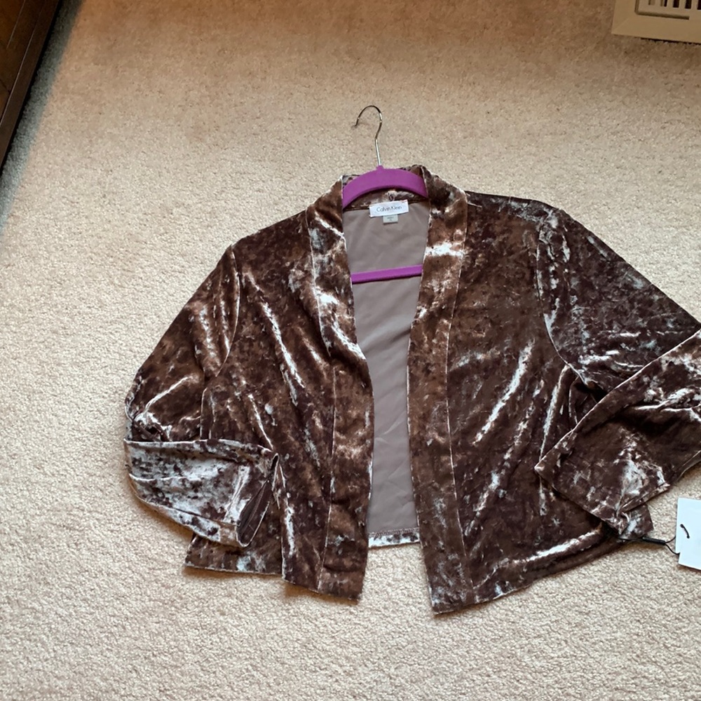 New With Tags Calvin Klein taupe crushed velvet formal cropped jacket XL
